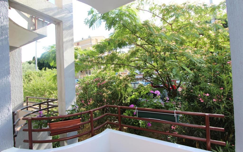 Apartment Vesna Ровинь Экстерьер фото