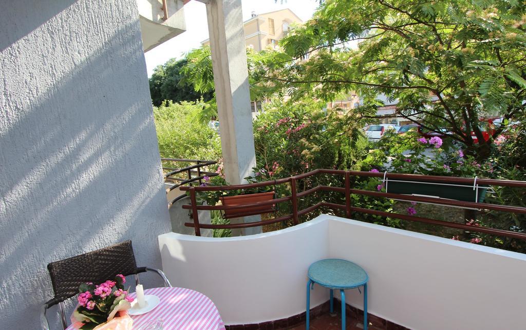 Apartment Vesna Ровинь Экстерьер фото