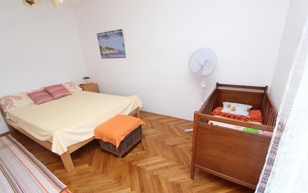 Apartment Vesna Ровинь Экстерьер фото